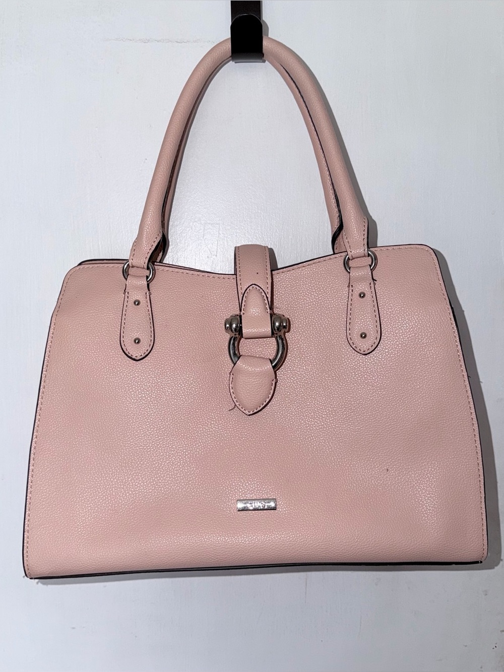 CHAPS CHELSI SATCHEL
PINK
